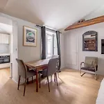 Skylight Loft By Suitehomeparis
