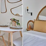Studio Montaigne Champs Elysees