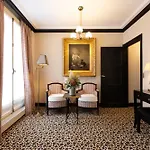 Hotel West-End