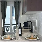 Charming Studio In Porte De Versailles