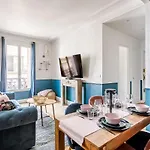V3 Vibrant Stay Luxurious Stay Steps From Trocadero