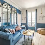 V3 Vibrant Stay Luxurious Stay Steps From Trocadero