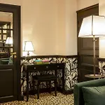 Hotel West-End