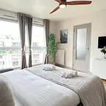 Brand-New Studio With Eiffel Tower View