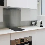 Warm 18M Ideal For Couple In Paris