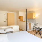Hotel Capfun Le Saint Germain, Paris
