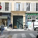 Le Cocon Perche Entre L\'Opera Et Les Tuileries