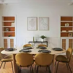 Charming 3 Bedroom Haussmannien Apartment In 17Th