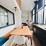 Montmartre Marvel! Designer Apartment Near Metro