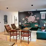 Haut Marais - My Showroom
