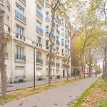 Paris Eiffel Studio