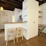 Immersion Parisienne, Appartement Au Centre Paris