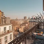 Hotel Du Savoir