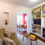 Charming Apartment In Heart Of Paris