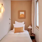 Elysee Montmartre Hotel