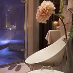 Hotel Le Six