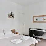 Luckey Homes- Rue Beranger
