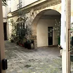 Au Coeur Du Marais