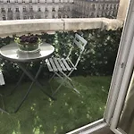 Apartment Avenue Des Champs-Elysees