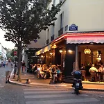Apartment Place D\'Italie