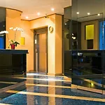 Hotel Armstrong Paris