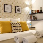 Appartamento di 78 m² con 3 camera(e) e 1 bagno(i) privato(i) in zona 8° - Champs Elysees