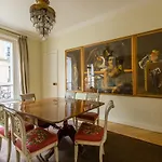 Veeve - Rue Spontini Comfort