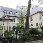 Veeve - Boulevard Saint Germain