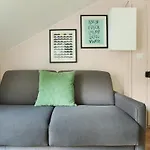 Rent A Room - Cosy Studio