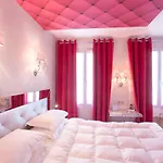 Petit Madeleine Hotel