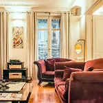 Apartment Rue Arsene Houssaye In Paris