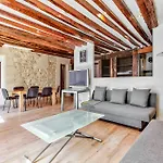43 - Spacious Parisian Flat Of Grands Boulevards