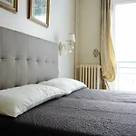Etoile 3 Pieces Paris 16