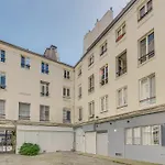Beautiful Triplex In The Center Of Paris