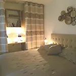 Apartment With One Bedroom In Paris, With Wifi
