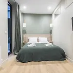 Luxury Apartment In Paris - Republique