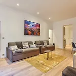 64 - Luxury Flat Champs-Elysees 1D