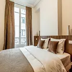 We Stay - Champs Elysees 75008