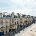 Luxury 2 Bedroom Louvre And Champs Elysees
