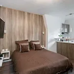 Charmant studio neuf proche Tour Eiffel (G36)