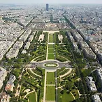 Charmant studio neuf proche Tour Eiffel (G36)
