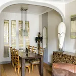 Left Bank Deluxe Apartment