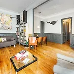 Large&Bright Apartment, Central Paris, Montmartre-Opéra, Picturesque Rue des Martyrs