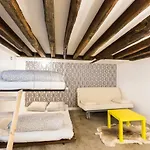 Charming 20M² Near Le Marais