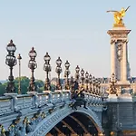 Joie Paris Tour Eiffel - Rue Cler