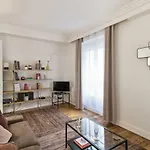 One-bedroom flat close to Champs-Elysées&Eiffel Tower