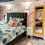 Studio Paris