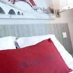 Family Stay Near Montparnasse