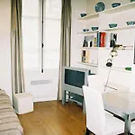 Latin Quarter - Saint Michel Unit 004