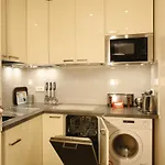 Appartement tout confort au pied du Métro Glacière
